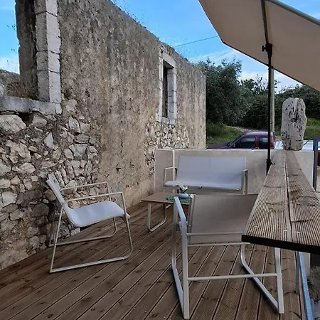 Luxury House California 2 * Himarë