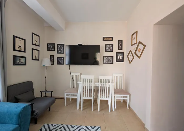 Luxury House California 2 * Himare